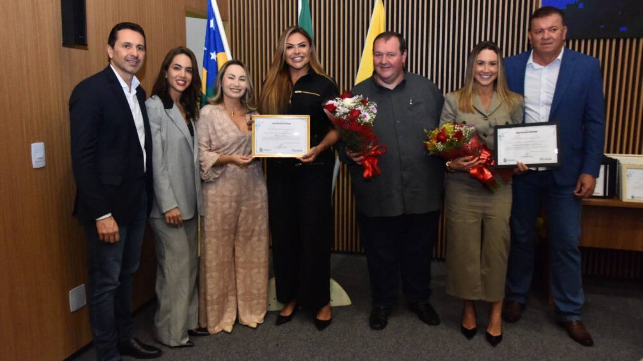 Homenagem às mulheres de Aparecida de Goiânia