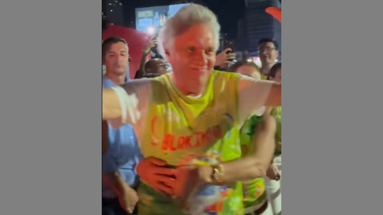 Ronaldo Caiado curte Carnaval em Goiânia